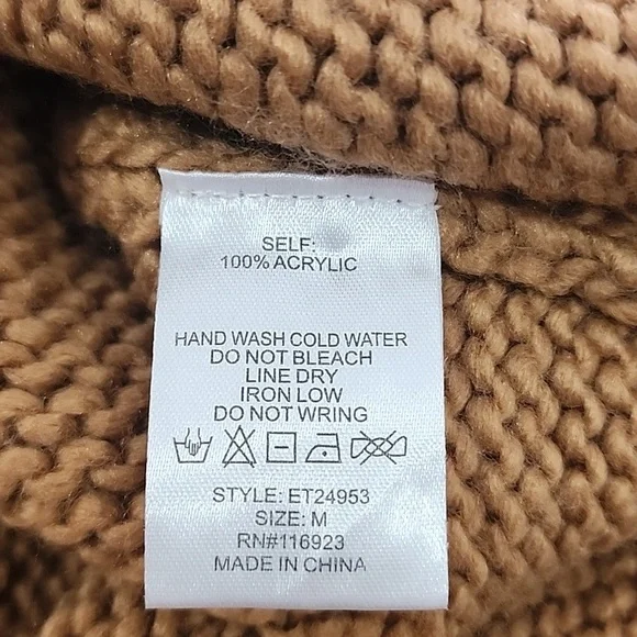 Easel Daisy Flower Applique Knit V-Neck Sweater New With Tags - Picture 11 of 12